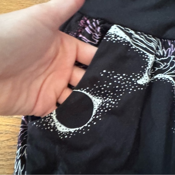 Fighting Eel Black Bird Pants XS - Picture 5 of 7